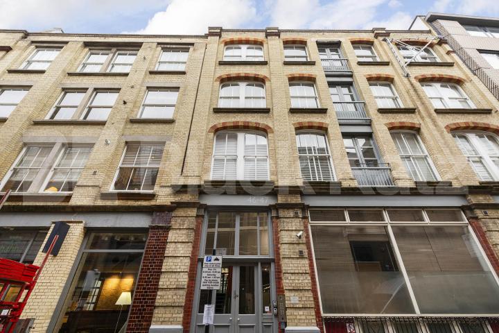 Superb 2 bedroom warehouse conversion located in a prime central location Great Sutton Street , Clerkenwell
